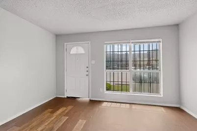 9467 Olde Towne Row, Dallas, TX 75227 - Photo 12