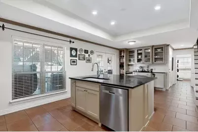 2806 Sausalito Drive, Carrollton, TX 75007 - Photo 6