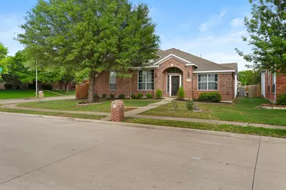 1328 Rawlins Drive, Lancaster, TX 75134 - Photo 2