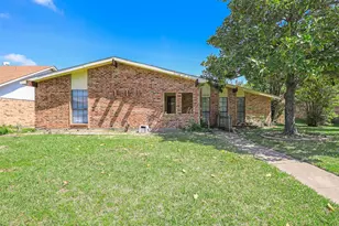 4314 Arrowwood St, Mesquite, TX 75150 - Photo 2