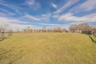 11485 Ridgeview Cir, Fort Worth, TX 76244 - Photo 38