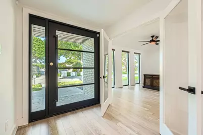 16212 Spring Creek Road, Dallas, TX 75248 - Photo 4