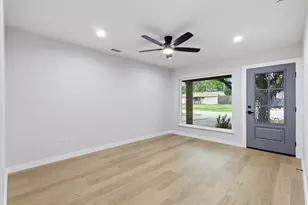 609 Woodmont Dr, Dallas, TX 75217 - Photo 6