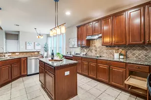 1318 Coastal Dr, Garland, TX 75043 - Photo 10