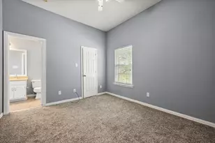 301 Andre Dr, Irving, TX 75063 - Photo 40