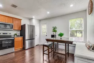 1456 Atkins St, Cedar Hill, TX 75104 - Photo 4