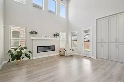 1919 Clinesmith Drive, Farmers Branch, TX 75234 - Photo 6