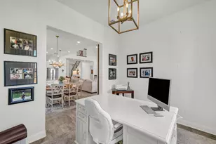 1709 Roundtree Cir E, Fort Worth, TX 76008 - Photo 16