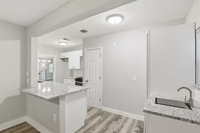 227 S Hampton Road, Dallas, TX 75208 - Photo 16