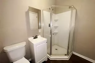 1031 Wade Hampton St, Benbrook, TX 76126 - Photo 18