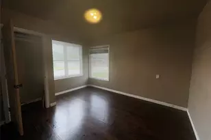 1031 Wade Hampton St, Benbrook, TX 76126 - Photo 4