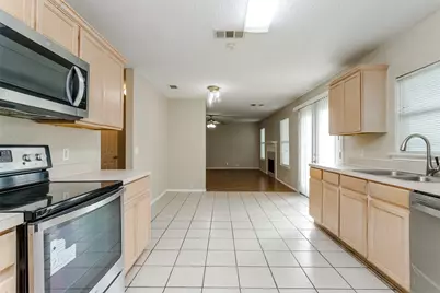 1308 Dundee Drive, Arlington, TX 76002 - Photo 14