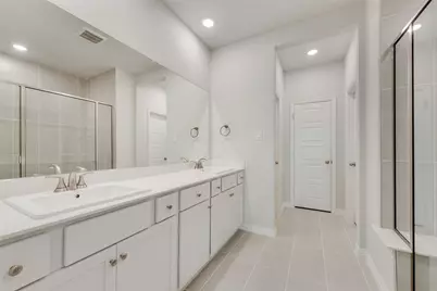 8063 Challenger Lane, Frisco, TX 75034 - Photo 12