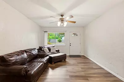 1803 Sycamore Street, Commerce, TX 75428 - Photo 2