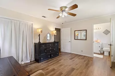 1803 Sycamore Street, Commerce, TX 75428 - Photo 8