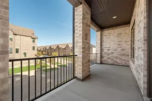8119 Challenger Ln, Frisco, TX 75034 - Photo 6