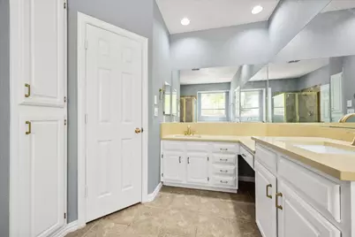 301-A Andre Drive, Irving, TX 75063 - Photo 28