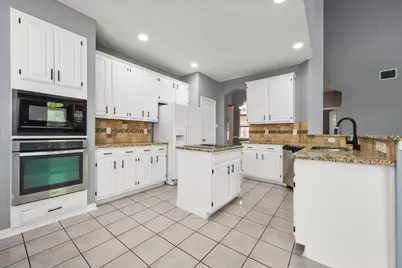 301-A Andre Drive, Irving, TX 75063 - Photo 14