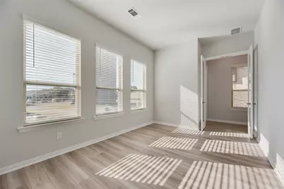 8087 Challenger Street, Frisco, TX 75034 - Photo 16