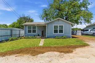203 Gandy St, Lipan, TX 76462 - Photo 2