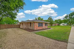 219 W Jefferson St, Palmer, TX 75152 - Photo 2