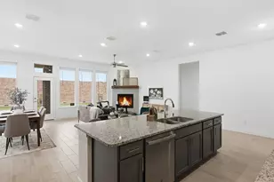 541 Breeds Hl Rd, Little Elm, TX 75068 - Photo 4