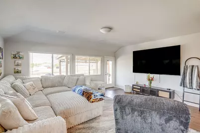 928 Ridgehurst Drive, Godley, TX 76044 - Photo 4