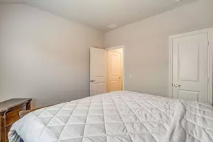 928 Ridgehurst Dr, Godley, TX 76044 - Photo 36