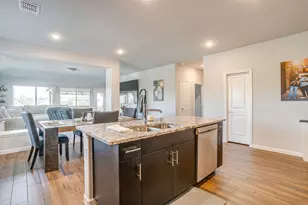 928 Ridgehurst Dr, Godley, TX 76044 - Photo 8