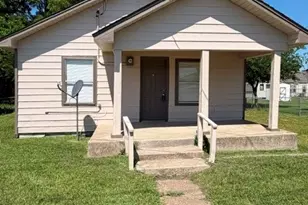 109 S 5th St, Sanger, TX 76266 - Photo 1