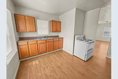 109 S 5th Street, Sanger, TX 76266 - Photo 10