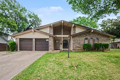 1629 Brent Court, Grand Prairie, TX 75051 - Photo 1