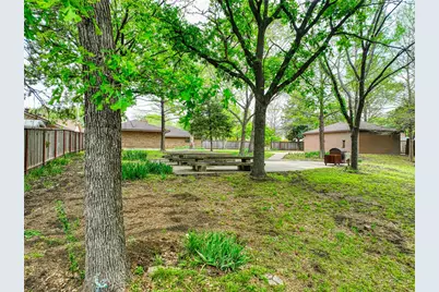 306 Larry Drive, Duncanville, TX 75137 - Photo 4