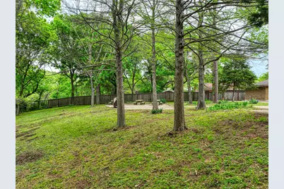 306 Larry Drive, Duncanville, TX 75137 - Photo 34