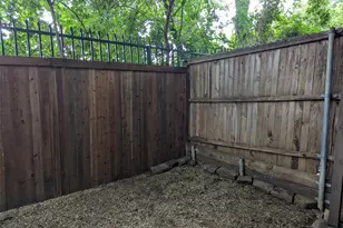 7522 Holly Hill Dr, Dallas, TX 75231 - Photo 18