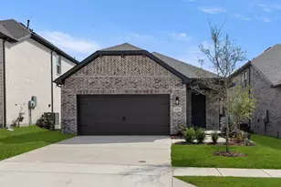 5925 Laurel Lk Ln, Pilot Point, TX 76258 - Photo 2