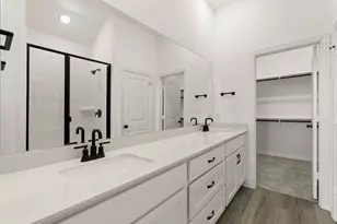 5925 Laurel Lk Ln, Pilot Point, TX 76258 - Photo 20