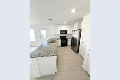 11906 Hermosa Lane, Justin, TX 76247 - Photo 4