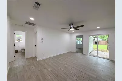 2933 Hunting Drive, Fort Worth, TX 76119 - Photo 4