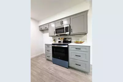 2933 Hunting Drive, Fort Worth, TX 76119 - Photo 10