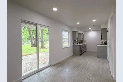 2933 Hunting Drive, Fort Worth, TX 76119 - Photo 6