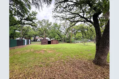 2933 Hunting Drive, Fort Worth, TX 76119 - Photo 18