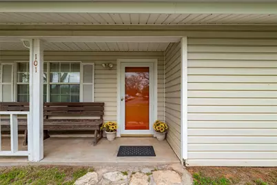 101 S Frio Court, Weatherford, TX 76087 - Photo 2