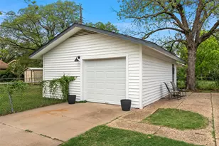 1100 N 66th St, Waco, TX 76710 - Photo 32