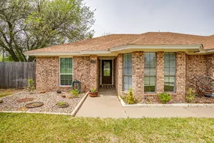 1604 Ann and Dossy Ct, Crowley, TX 76036 - Photo 4