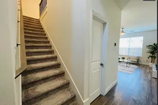 1009 Emil Pl, Allen, TX 75013 - Photo 4