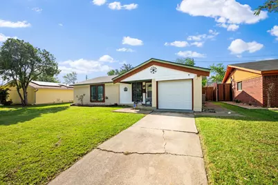 333 Sparks Street, Grand Prairie, TX 75051 - Photo 2