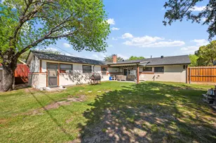 333 Sparks St, Grand Prairie, TX 75051 - Photo 26