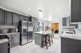 333 Sparks St, Grand Prairie, TX 75051 - Photo 10