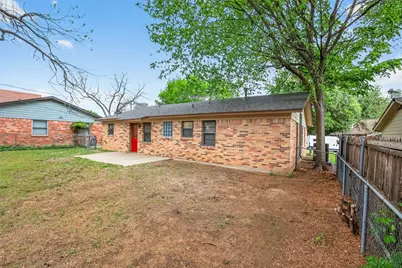 1716 Chip N Dale Drive, Arlington, TX 76012 - Photo 16
